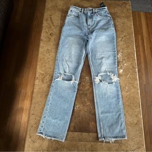 Abercrombie 90s Straight Ultra High Rise 26